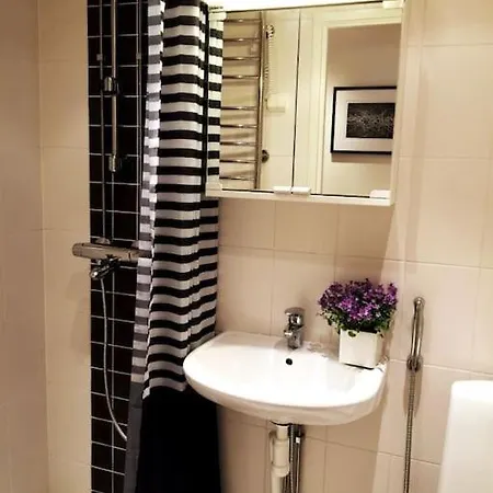 Central Nordic Stylish Cozy Flat 50m2 شقة *