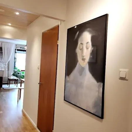 Central Nordic Stylish Cozy Flat 50m2 توركو