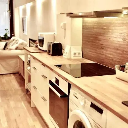 شقة Central Nordic Stylish Cozy Flat 50m2 *