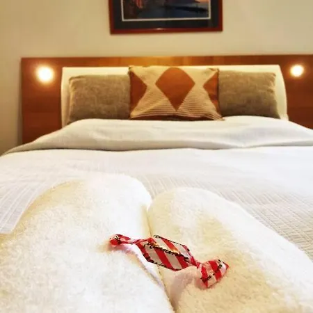 Central Nordic Stylish Cozy Flat 50m2 شقة توركو